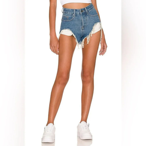 Superdown Quinn Denim Shorts - Picture 1 of 10